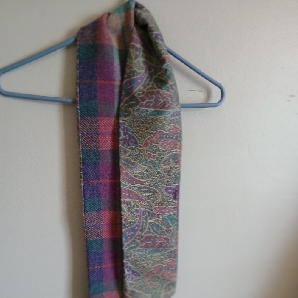 Harris Tweed paisley and tweed pattern scarf